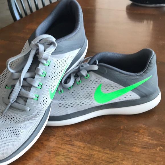 Nike Other - Men's Nike Flex 2016 Run shoes